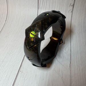 Hypnotized Splendette Wide Bangle in Duchess Size